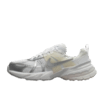 Nike V2K Run / Pure Platinum/Metallic Silver - Image 2