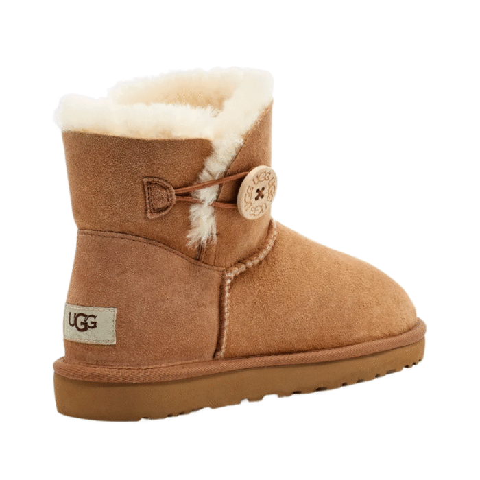 UGG Bailey Button II - Chestnut - Image 3