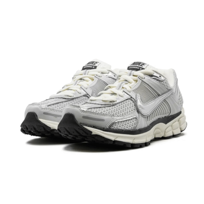 Nike Zoom Vomero 5 Chrome - Image 3