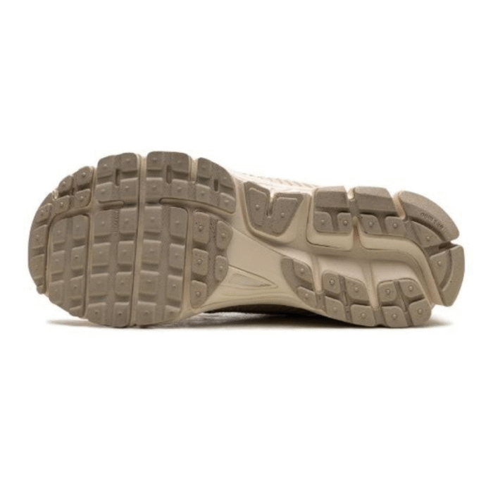Nike Zoom Vomero 5 - Sail Light Orewood Brown - Image 5