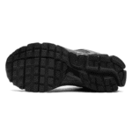 Nike Zoom Vomero 5 - Triple Black - Image 4