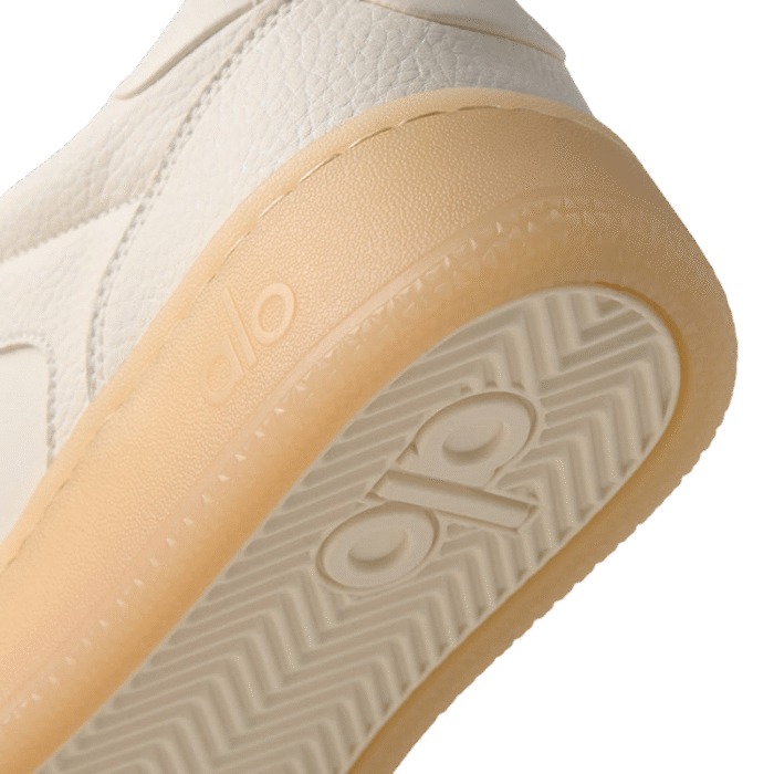 ALO Recovery Mode Sneaker Clay - Image 4