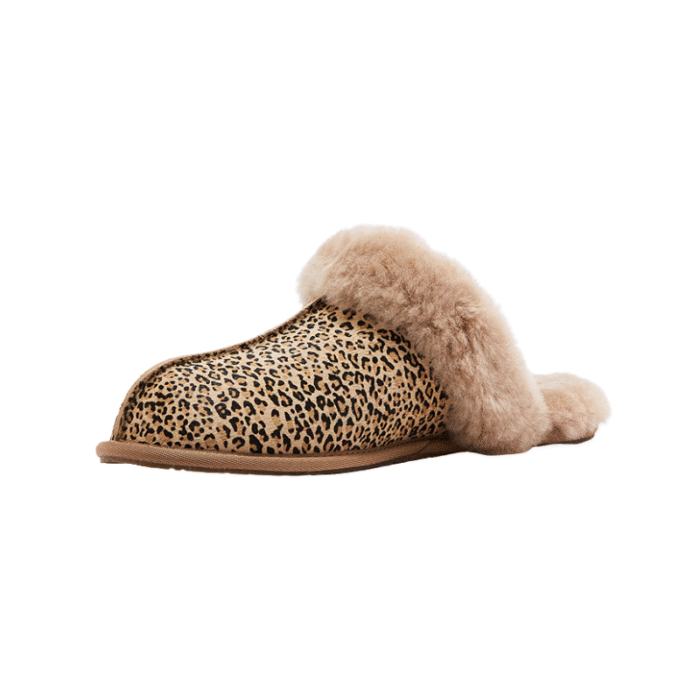 UGG Women's Scuffette II Speckles home slipper cow hair upper - Image 4