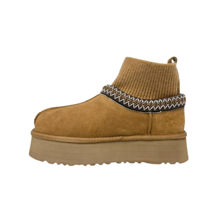 UGG Tazz Slipper with knit sock chesnut - Image 2